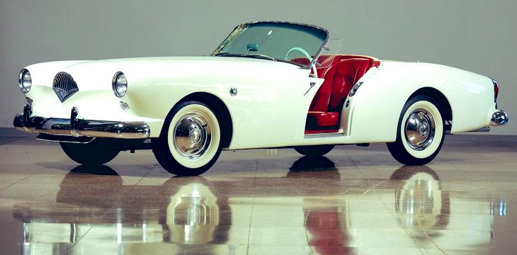 1954 Kaiser Darrin🇺🇸 A sports car built by Kaiser Motors. The