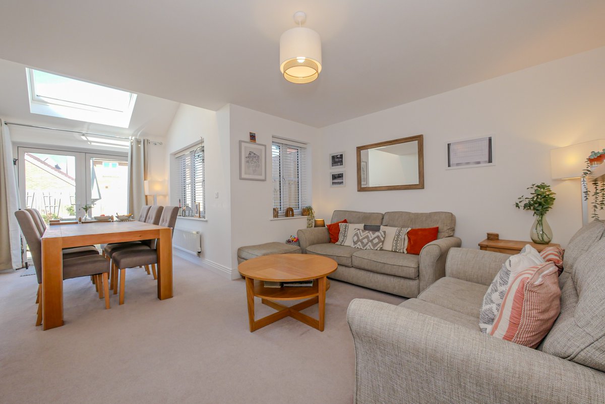 In House Sales & Lettings tweet media