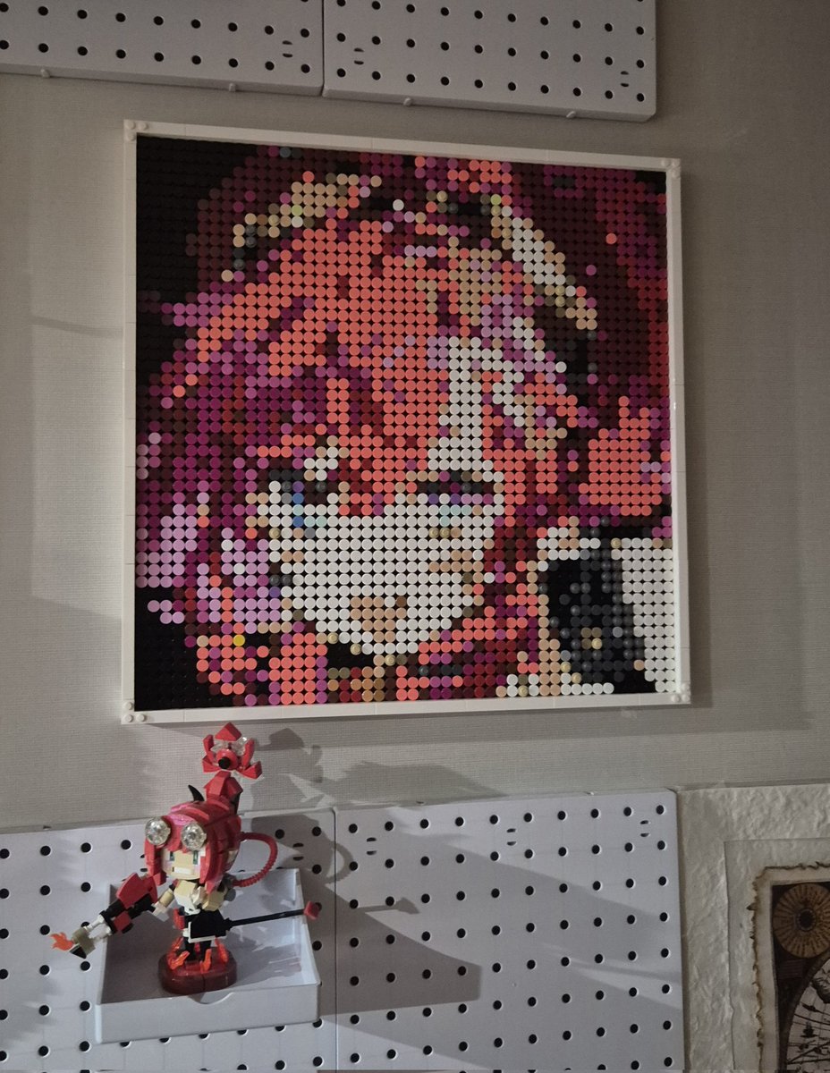 VeritatemA92901's tweet image. #블루아카이브 #블루아카 #ブルーアーカイブ #ブルアカ #레고 #LEGO 

메구 초상화에 프레임을 추가했습니다!
이야, 고급지네...