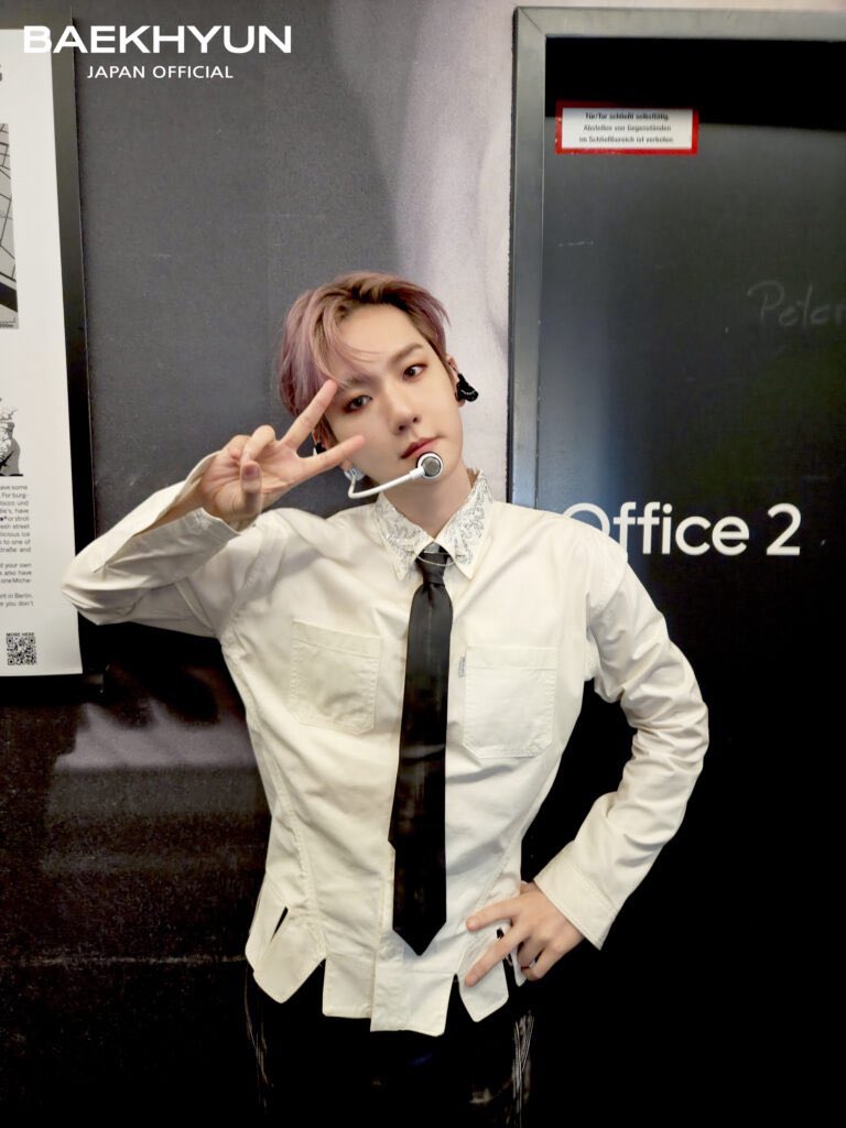 B506WORLD's tweet image. 260206 BAEKHYUN JAPAN OFFICIAL

2025 BAEKHYUN WORLD TOUR &amp;lt;Reverie&amp;gt; Unreleased photos! 📷🩵

☁️ Berlin (2025.07.13) 🇩🇪
☁️ Paris (2025.07.16) 🇫🇷
☁️ Amsterdam (2025.07.18) 🇳🇱

#BAEKHYUN #백현 #ベクヒョン #边伯贤
@B_hundred_Hyun @BAEKHYUN_INB100 @_baekhyun_JP