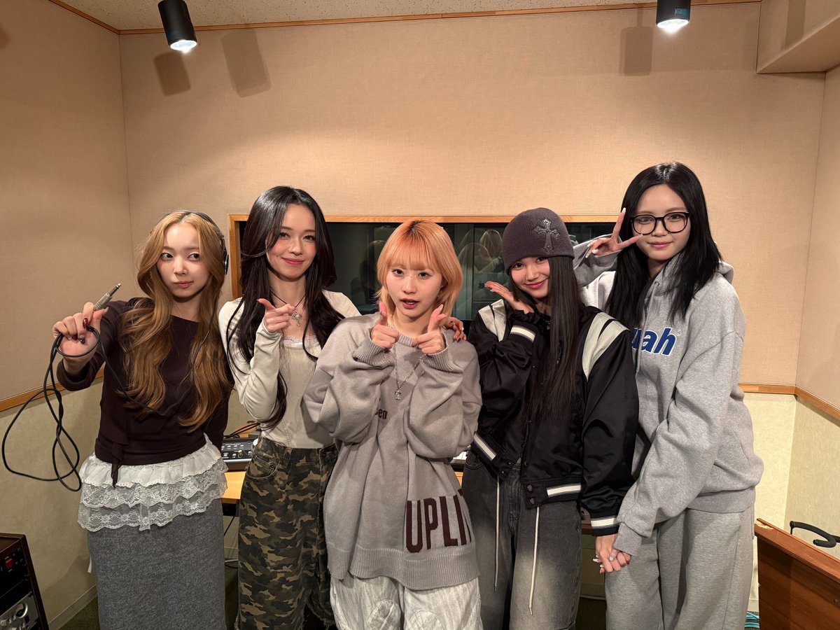 official_myera's tweet image. このあと21:00より🎧

『Crushproof!』リリース記念
StationHead リスニングパーティー

MYERAのアカウントをフォローしてお待ちください！👂

▼StationHeadアカウントURL
stationhead.com/myeraofficial

#MYERA #Crushproof
@STATIONHEAD