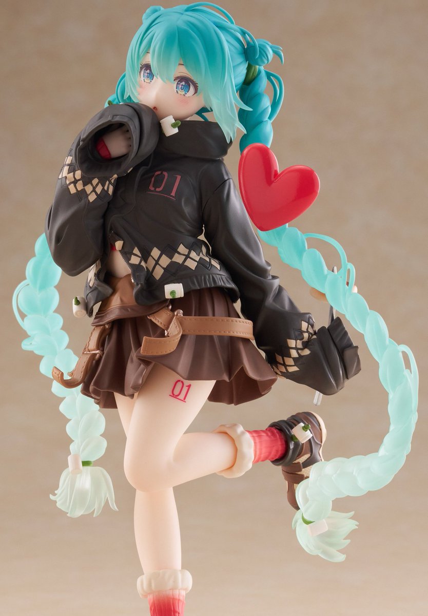 Figure size】約18cm 初音ミク Fashion フィギュア Outdoor