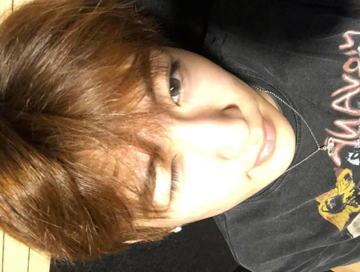 4zzever's tweet photo. 그거아는사람..
안신이의 고능고노출셀카는
몇년전으로부터거슬러올라왓으며.. https://t.co/NTP4wkKeZM