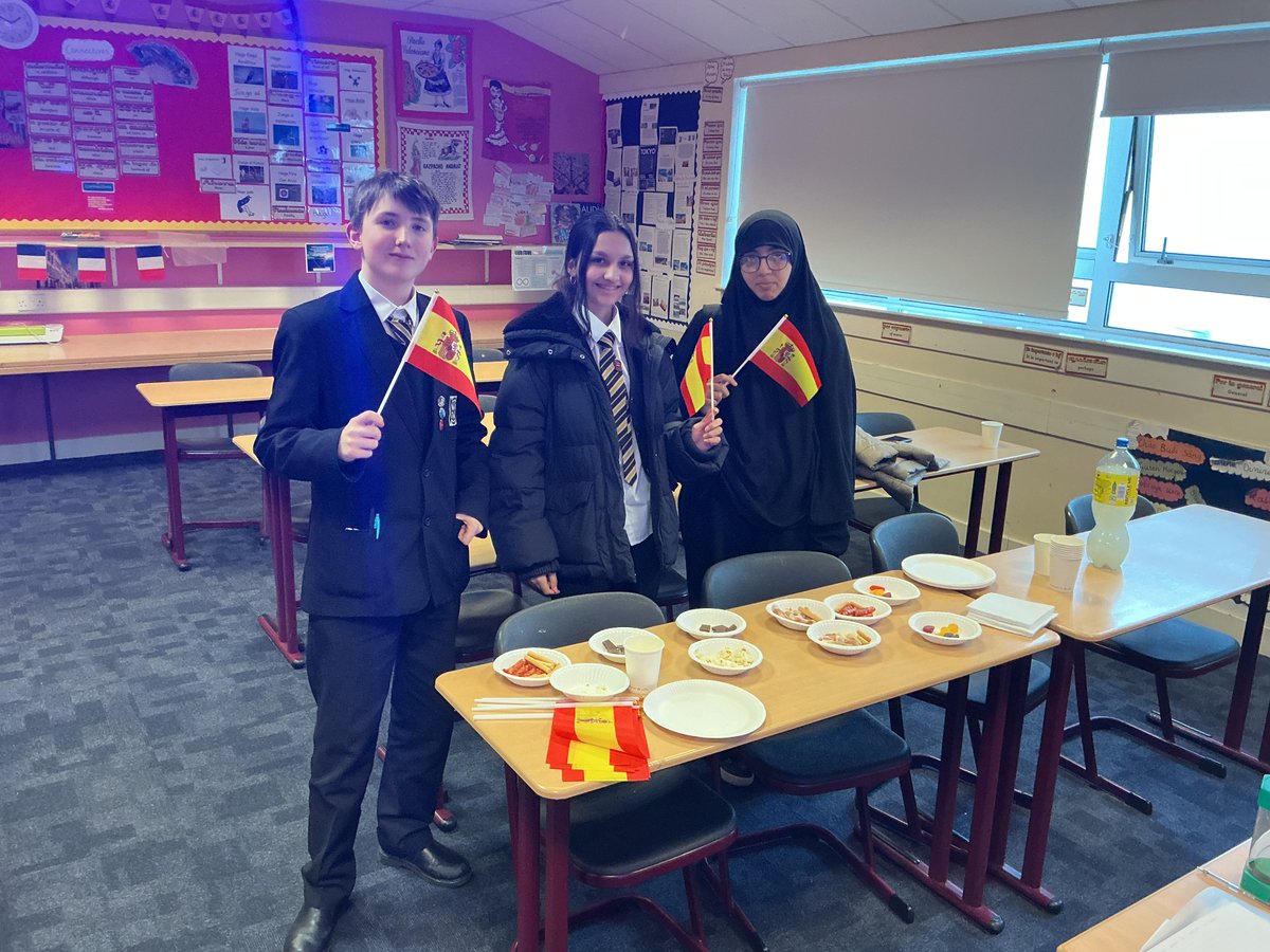 STA Modern Languages tweet media