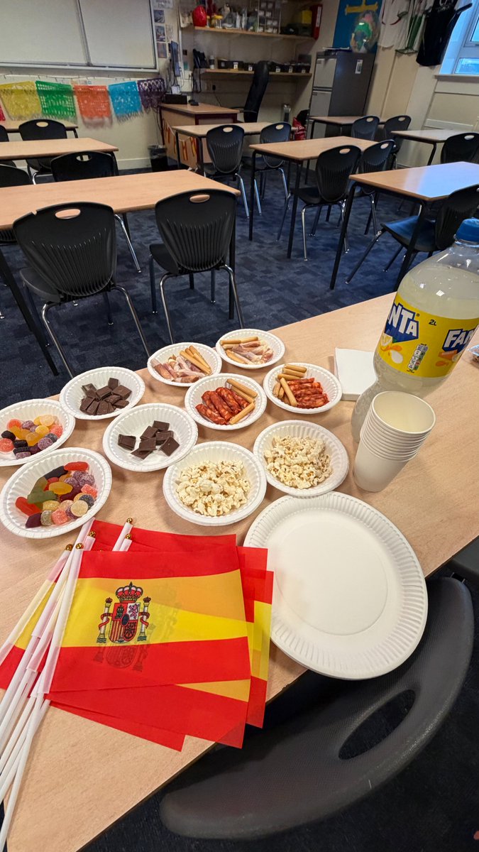 STA Modern Languages tweet media