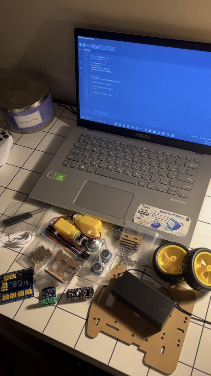 RAZAN 👩🏻‍💻. tweet media