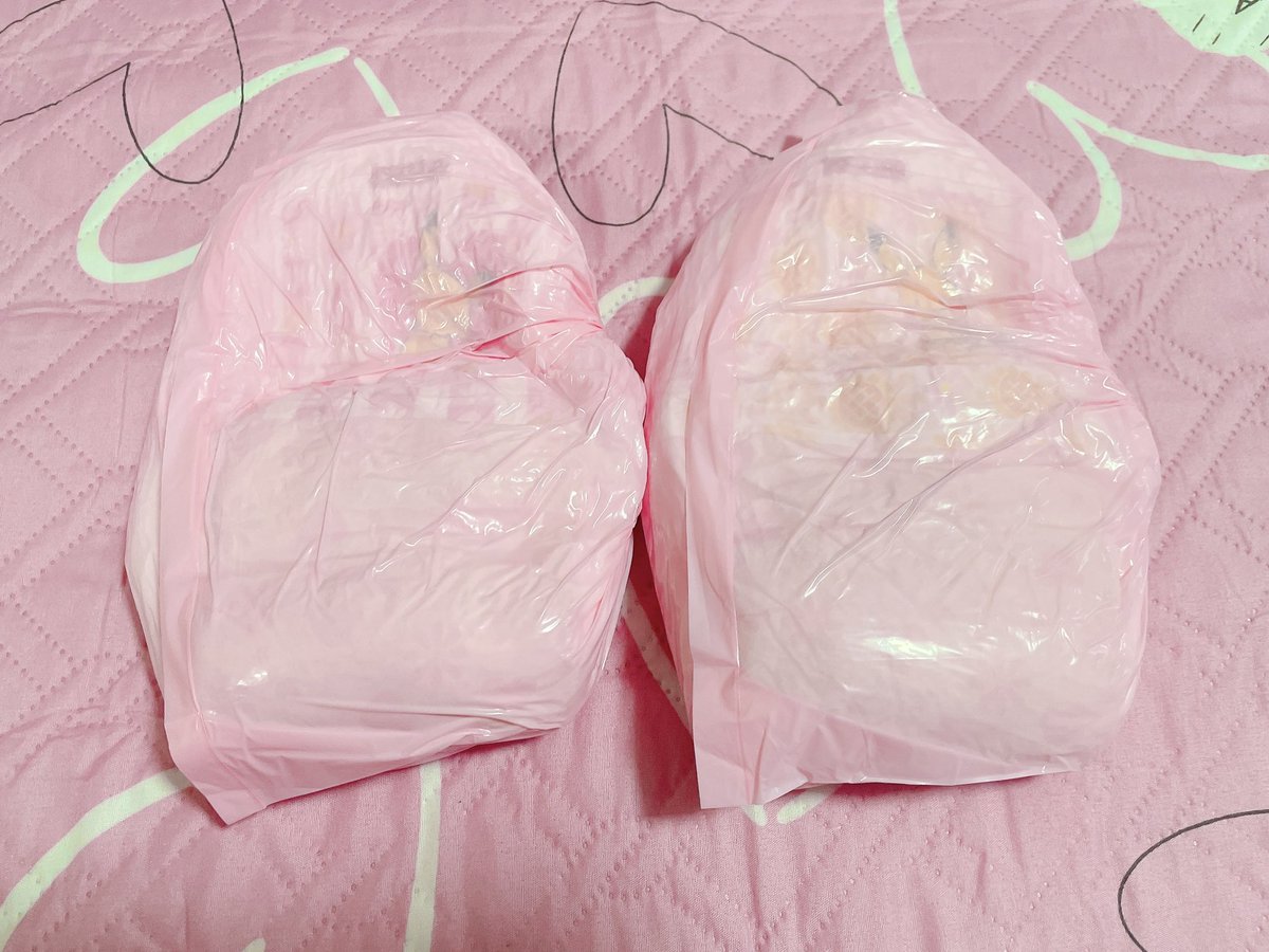 私のおむつ、、
いってらっしゃい笑 👋💕

2026年 最初の販売！！

DMにてお取引開始！！😘🫣

#使用済み 
#ABDL #diaper #JD
#おむつ #おもらし #おむつ女子 #おむつ交換 #おむつ好き #幼児退行