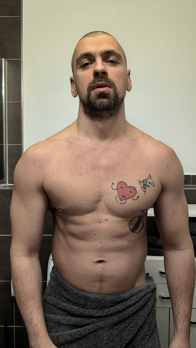 Alexander U tweet media