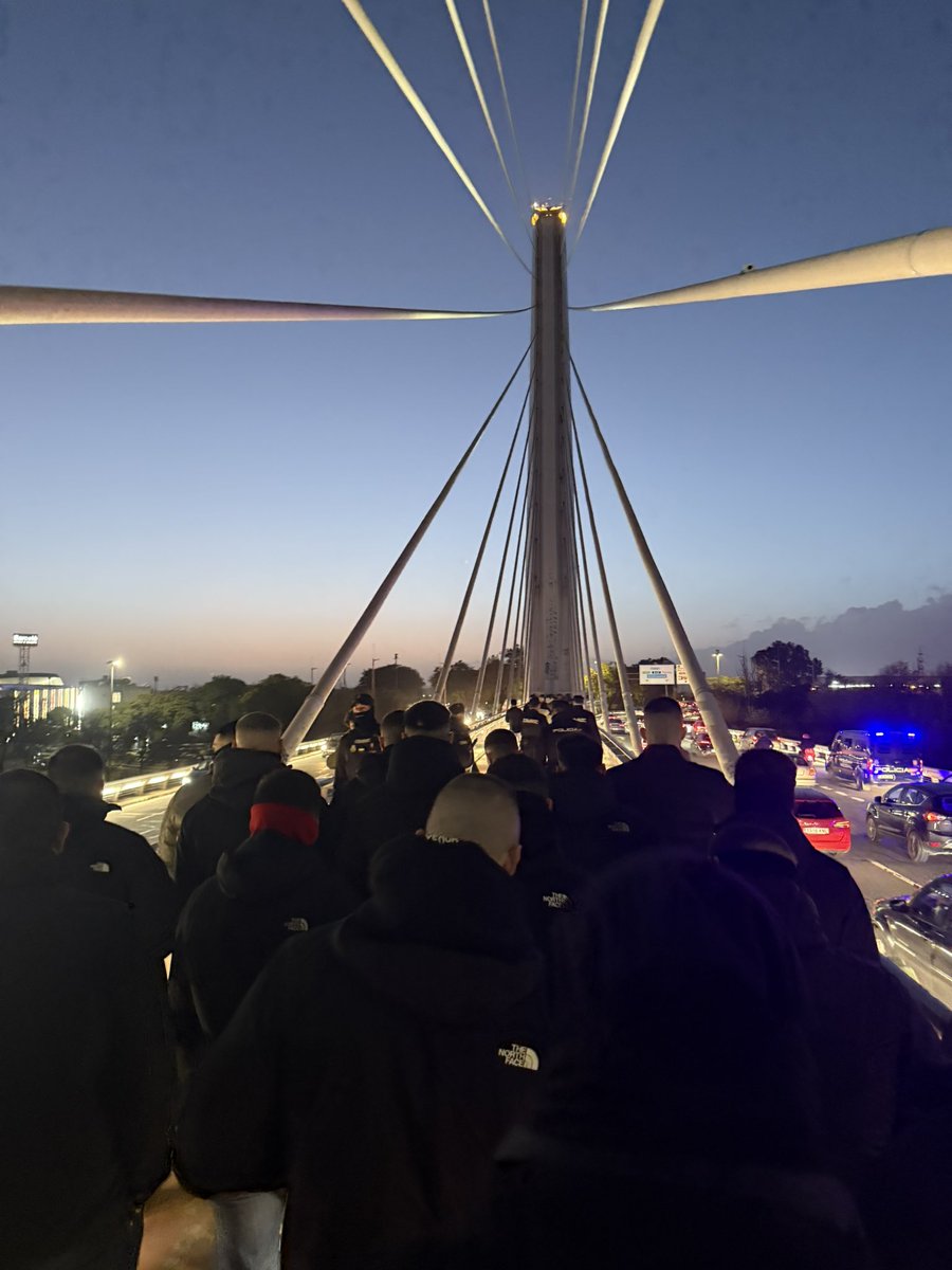 1982𝕳 tweet media