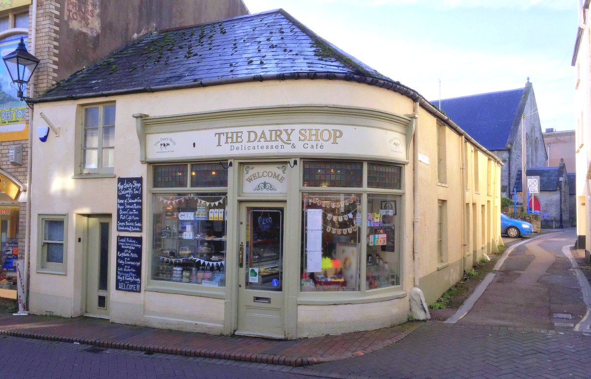 amandaemfgroup's tweet photo. We are pleased to announce the recent sale of The Dairy Shop in Sidmouth, Devon.
Best wishes for the future to previous owner John and best of luck to buyers Andy &amp; Miriam with their new business venture. We wish them every success.
#BusinessSales #sellyourbusiness #newventures https://t.co/R3AJjsZG7y