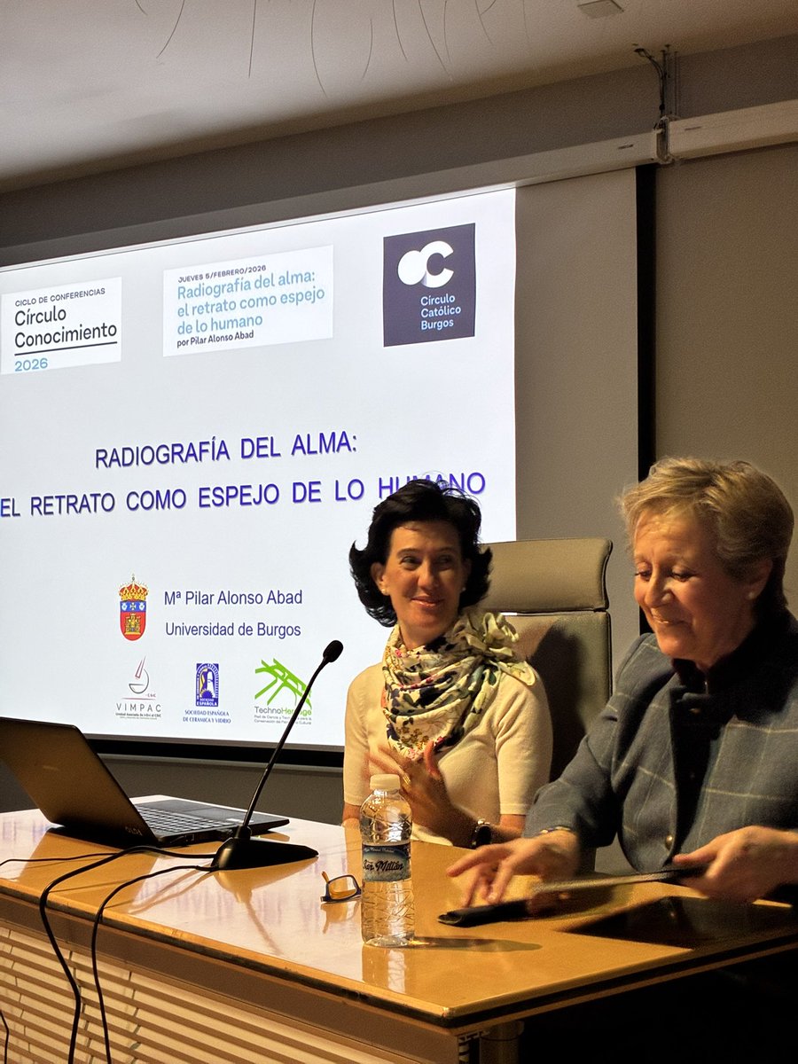 elCirculoBurgos's tweet photo. Ayer, Pilar Alonso Abad inauguró con gran éxito el ciclo de conferencias del Círculo Católico con “Radiografía del alma: el retrato como espejo de lo humano”, presentada por @mjabato. Una invitación a mirar más allá del rostro y descubrir la identidad en la mirada. #UBU 🎨🖼️ https://t.co/NV5v9GmfQ0