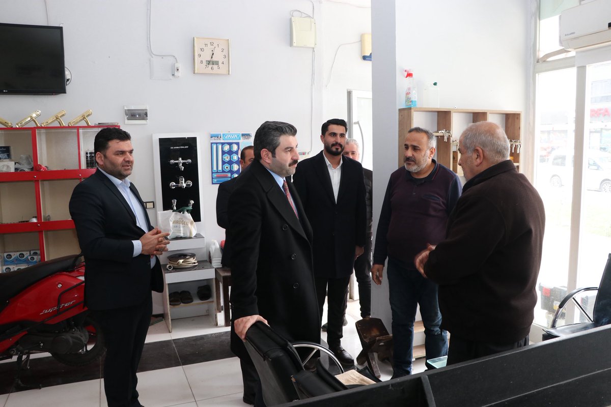 ibrahimeyyupogl's tweet photo. 📸 #Akpiyar Mahallemizde esnafımızı ziyaret ederek vatandaşlarımızla bir araya geldik. https://t.co/xdENIbwC1K