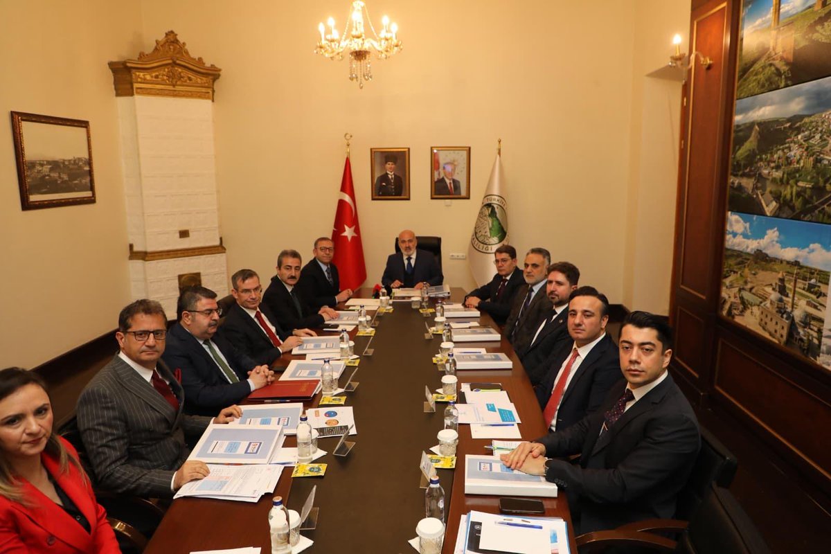 📍 Kars

Kars Valimiz Sayın <a href="/ziyapolat73/">Ziya POLAT</a>’ü ziyaret ettik.

Ziyaretimiz kapsamında Valimizle birlikte basın bilgilendirme toplantısı gerçekleştirdik.

Ziyaretimizde göstermiş olduğu misafirperverlikleri için Sn. Valimiz Ziya Polat'a teşekkür ediyorum.