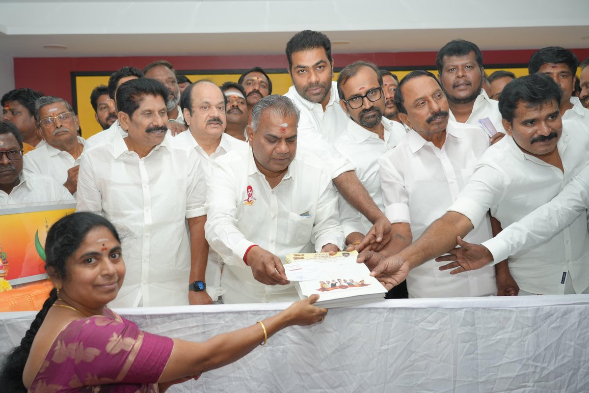 Aadhav Arjuna tweet media