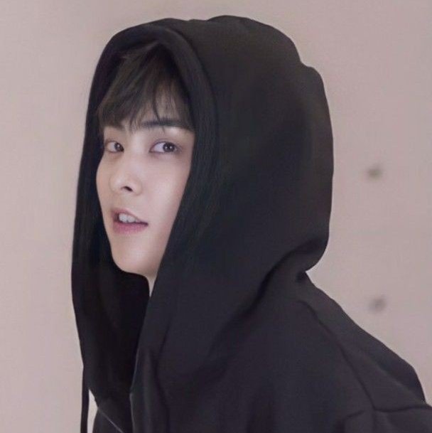 99xiu4hee's tweet photo. #NewProfilePic https://t.co/iv4EcAeABd