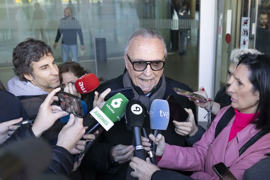 SrNaninho's tweet image. 🚨💣 #EFE 🇪🇸

Joan Gaspart, expresidente del Barcelona, NO SABE por qué se empezó a pagar a Enríquez Negreira.

"Según han informado fuentes jurídicas, Gaspart, que dirigió el Barça entre los años 2000 y 2003, ha dicho en su declaración como testigo del caso Negreira que…