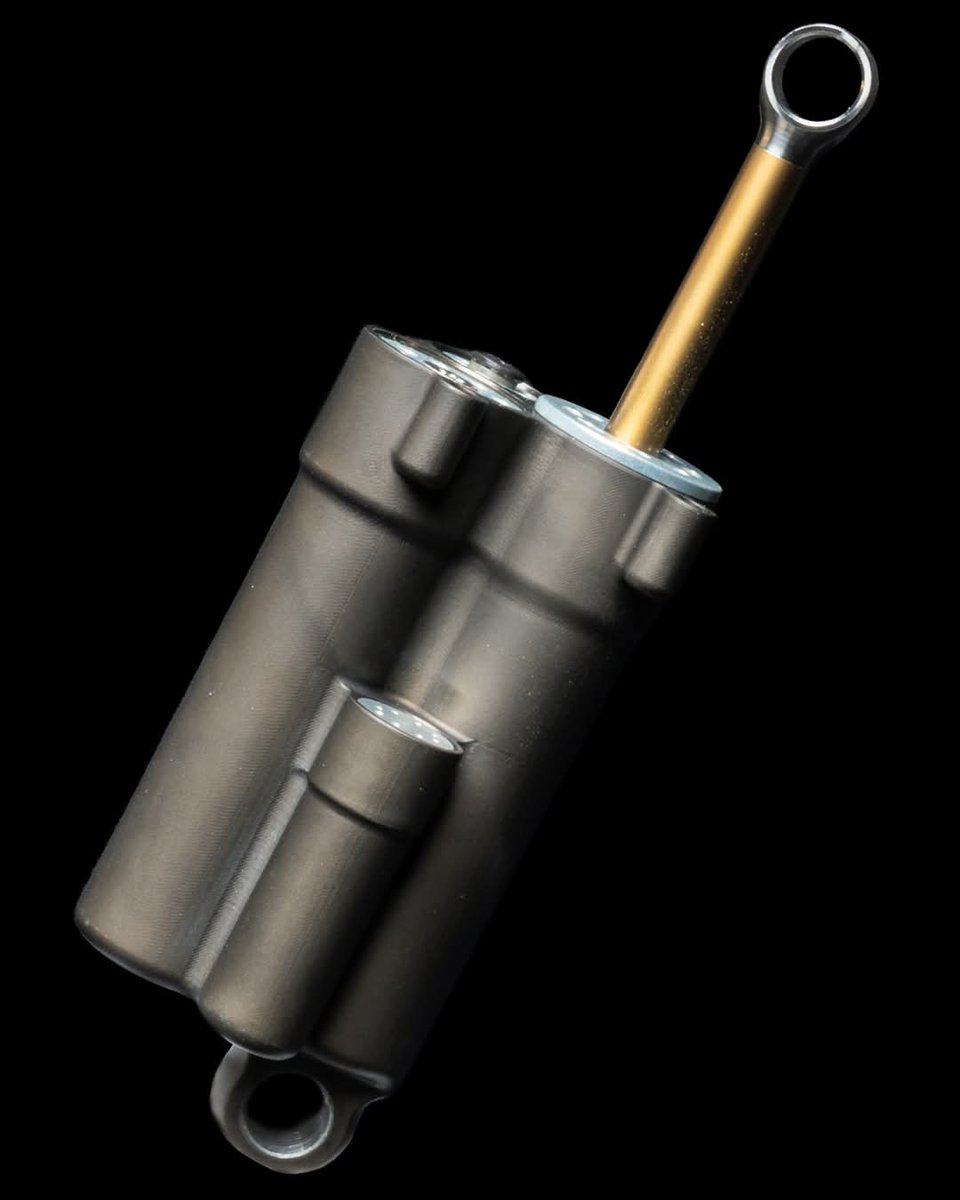 ScarbsTech's tweet photo. An @Ohlinsracing #F1 spec damper.
F1 dampers used to use fixed valving, swapping the entire unit for a different spec, rather than adjust it
But, with the bouncing problems since 2022, they returned to being adjustable, to react to the cars behaviour through the weekend.
#F1tech https://t.co/bguWp9pH65