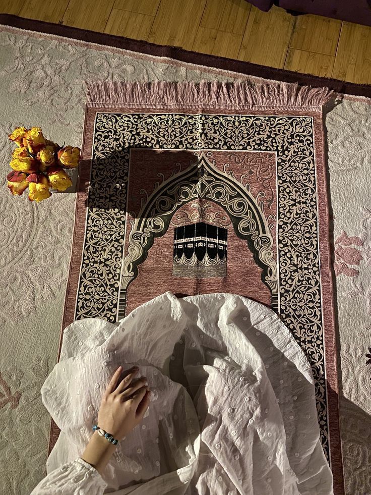 👤:Şimdi vardır senin konuştuğun 5-10 kişi 
🧕: Evet var bir tane