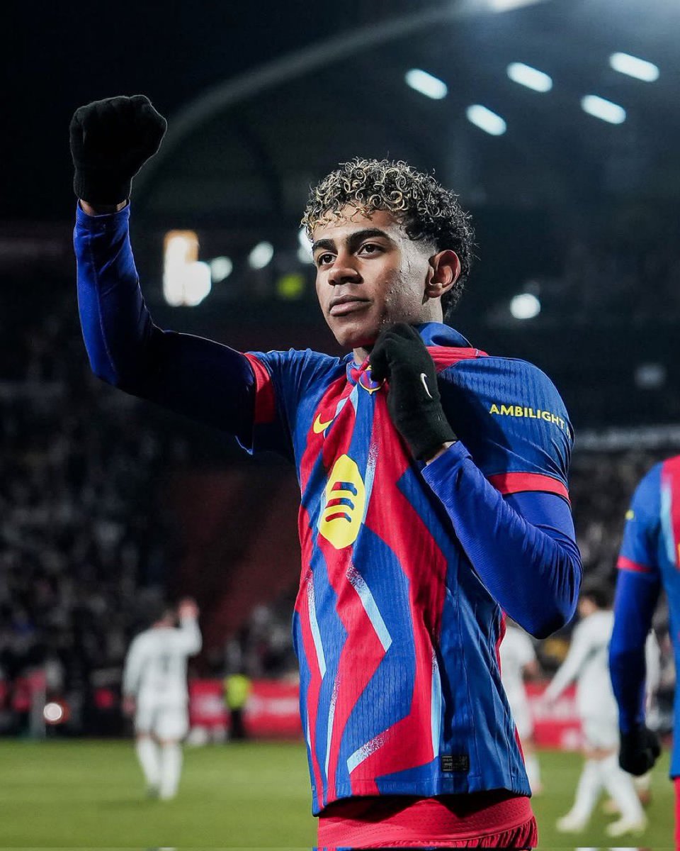 DesmundOris tweet media