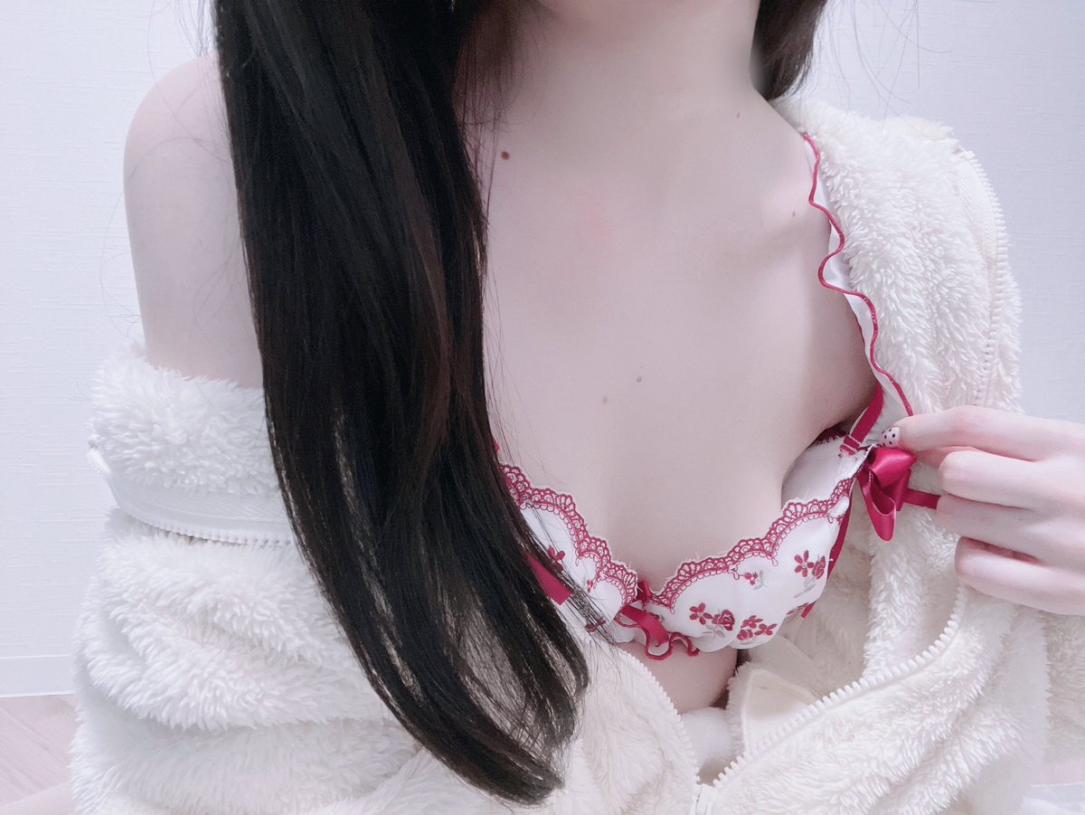 - -Mira- - tweet media