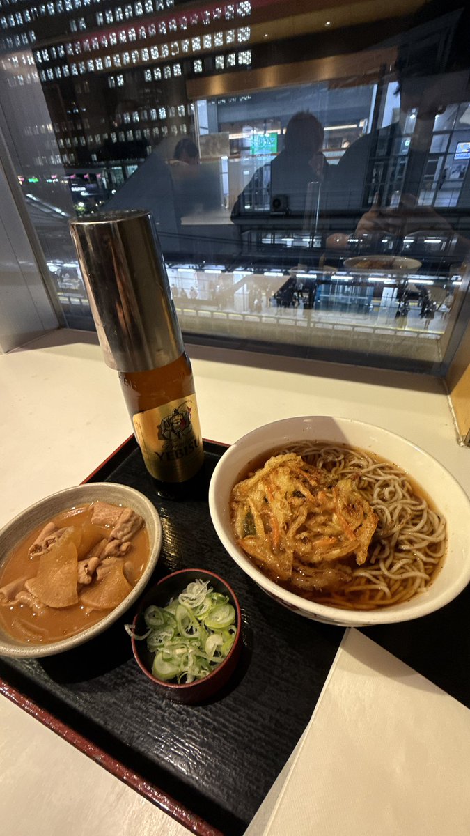 人身事故でコミコミ・・・
早く世界を救わないといけないのでタクシー🚕 #DQ7R