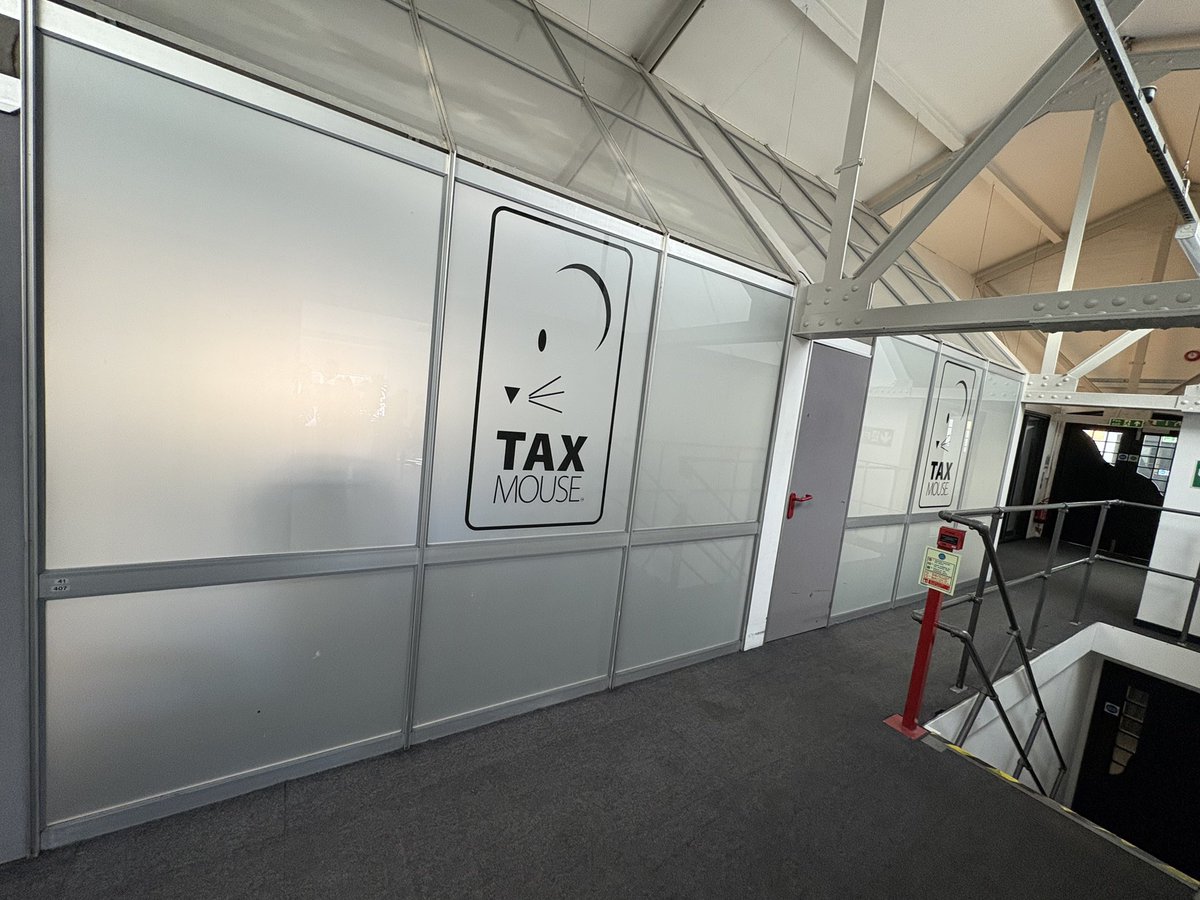 imagine_signs's tweet photo. It’s been a while!
Black vinyl logos backed with an etch vinyl to give this office in Islington some privacy.
#windowgraphics #windowfilm #privacyfilm #etchedvinyl #windowdesign #windowsigns #windowsignage https://t.co/qKD4zwTXLg