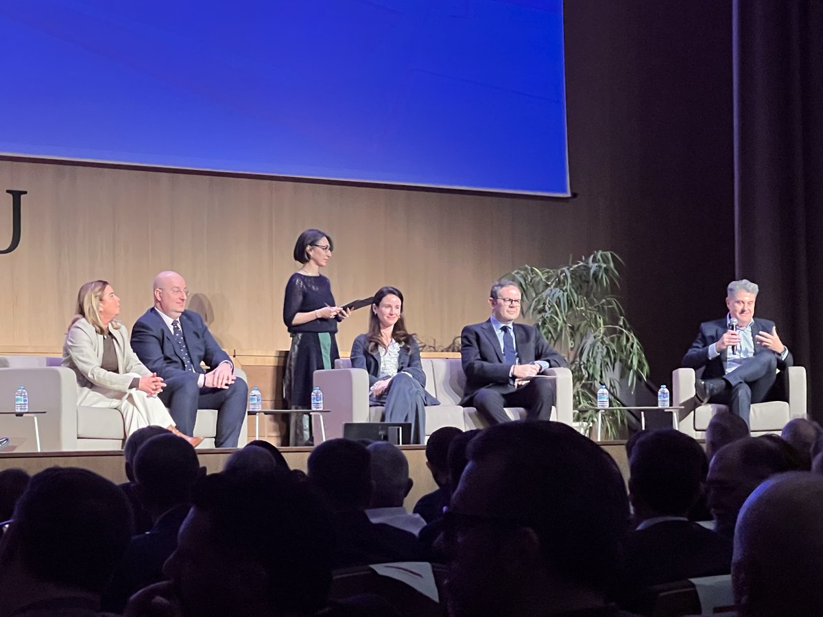 ANICE_ES's tweet image. En la mesa participan representantes de #ANICE, @Asescu , @asoprovac, @ASOC_PORCINO, @cesfac, #SEOC y #AMACO 🔎 desmitificando algunos de los principales bulos sobre nutrición y sector cárnico.