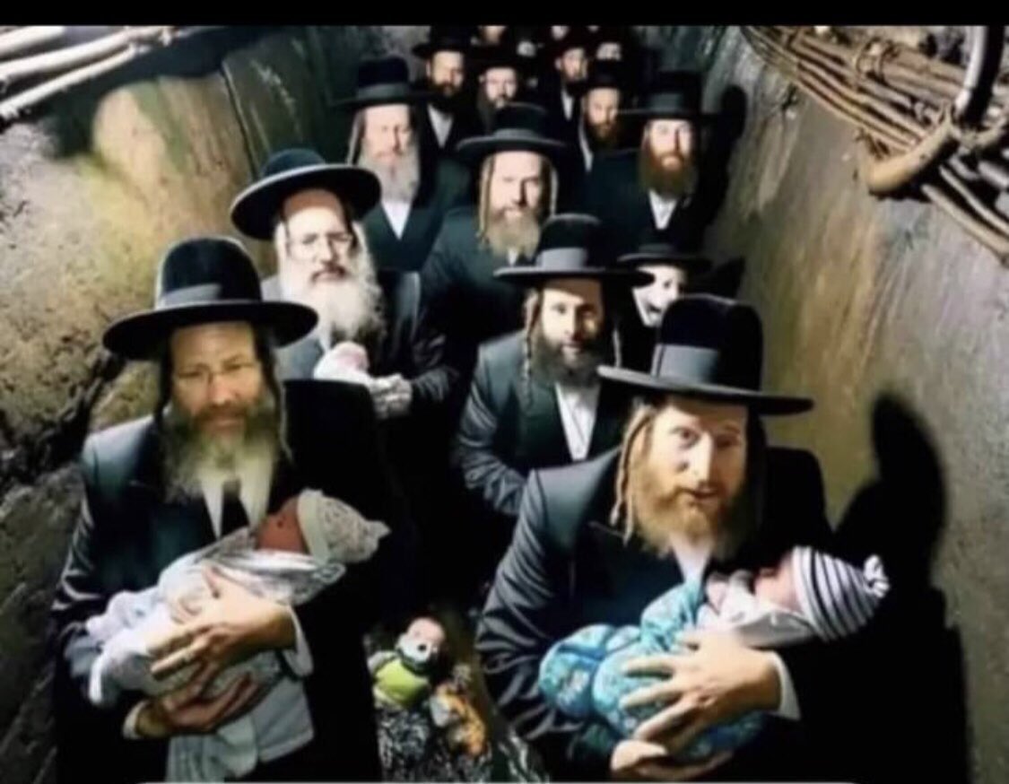 Yazar Mustafa Karakaş, Epstein olayına ilişkin:

"Savaşta çocukları öldürüyorlar
Barışta hem tecavüz ediyor hem öldürüyorlar.
Dünya Siyonist lağımı kaldıramıyor artık"