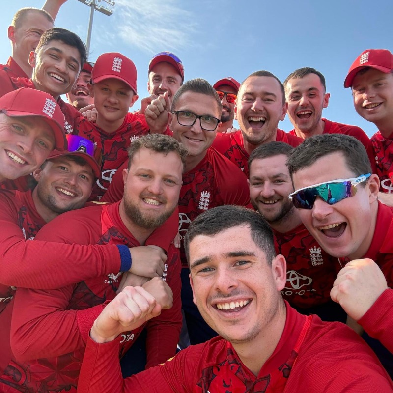 englandcricket's tweet photo. "Everyone has given everything, in tough conditions, against a tough opponent. That's what representing your country is all about." 🦁