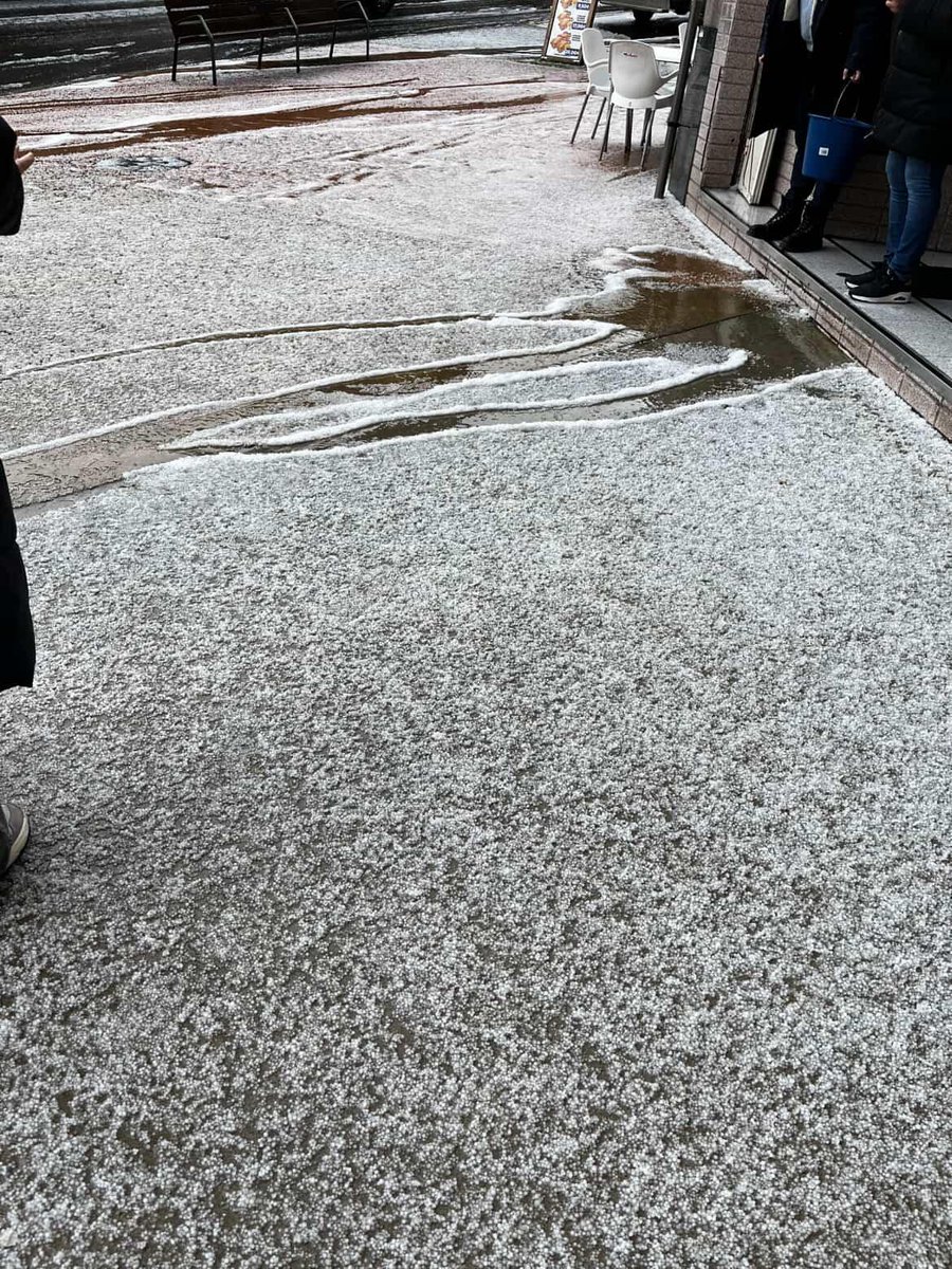 Redmeteo tweet media