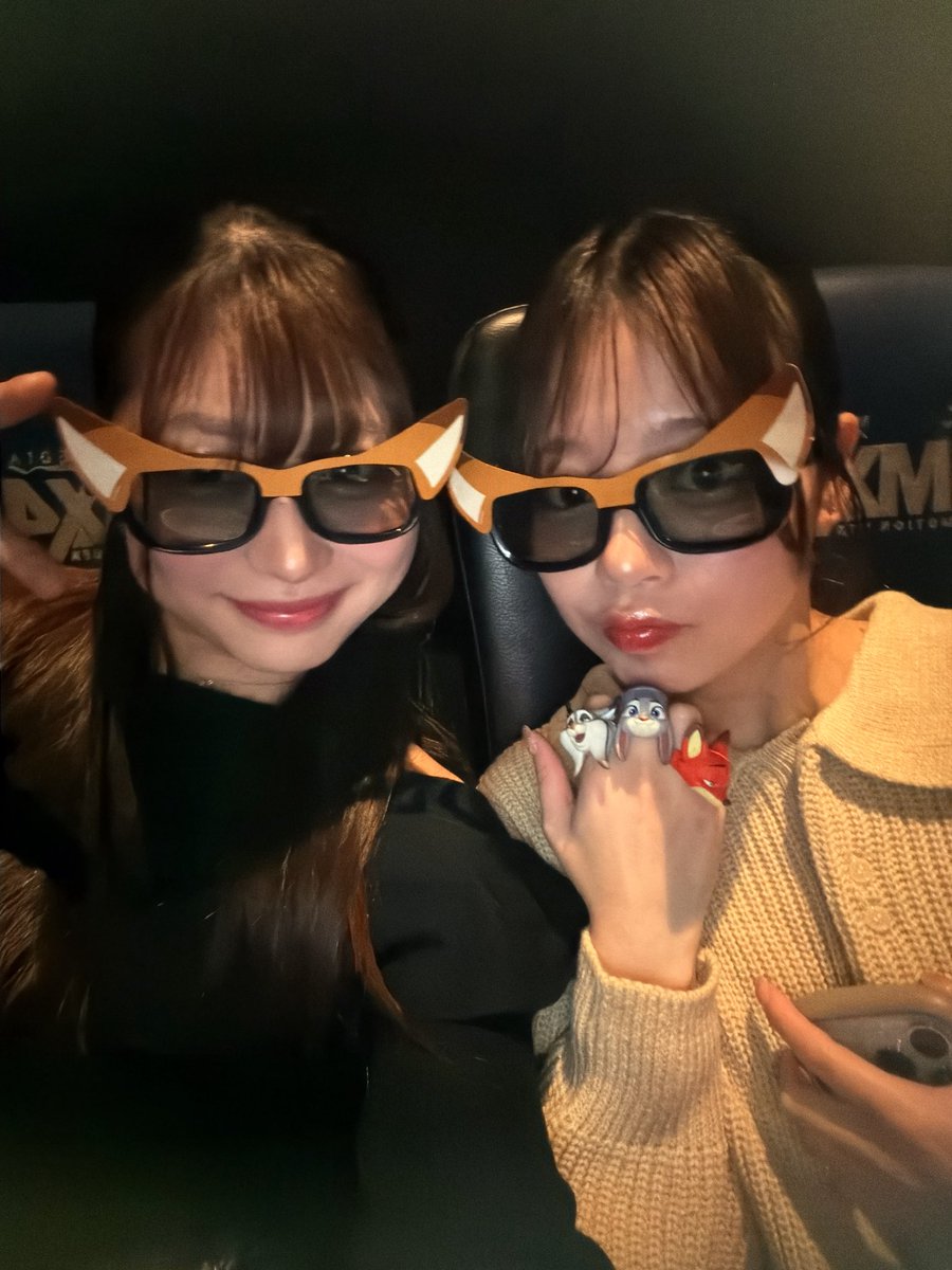erika tweet media
