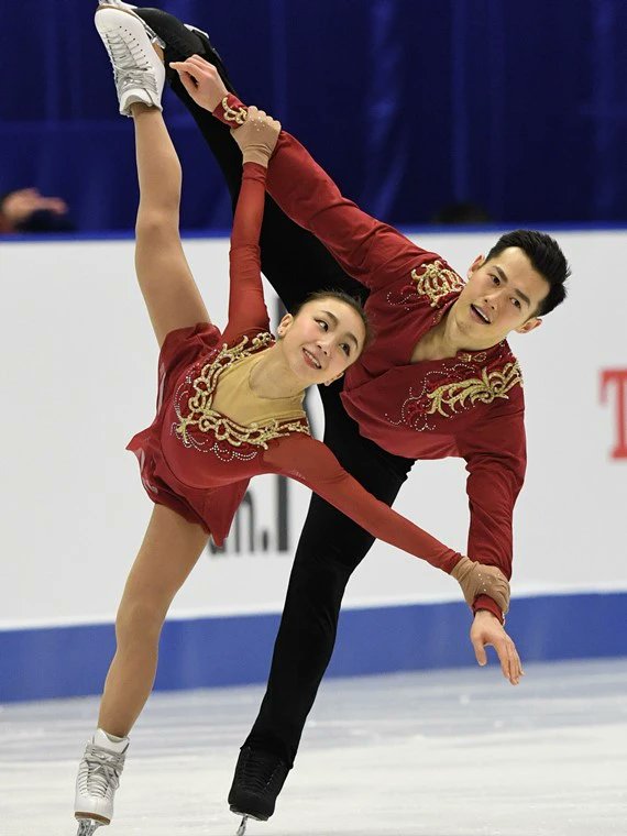 高橋成美ちゃんがいなかったら日本のペアはここまで育ってないよなあ。木原君も最初成美ちゃんと組んで育ったし、最初に世界選手権のメダルをとったのも成美ちゃん。そして今楽しくわかりやすい解説をしてる。偉大なペアスケーターですよね。 #ミラノコルティナ五輪 #フィギュアスケート