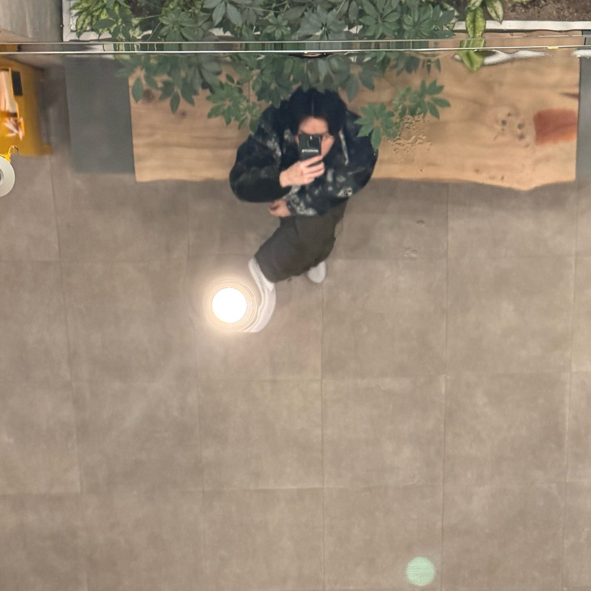 imagine a mirror above jsng’s bed,,, and this is how mnho takes pics of himself riding and fucking jsng into a whiny sensitive mess😵‍💫😵‍💫