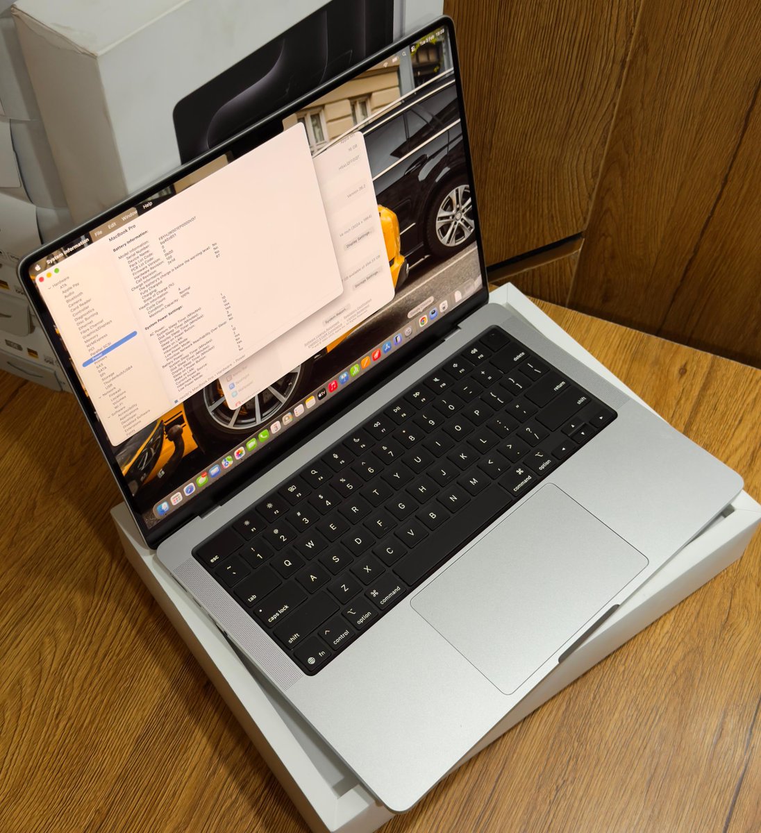 Octavian874354's tweet image. Mint Open box MacBook Pro M5 chip 16GB RAM 512GB SSD 14” - 2.230M

Free delivery 🚚 
Location: Lagos (Delivery worldwide)
Premium with 1 year warranty. 

#Laptop
#Computers