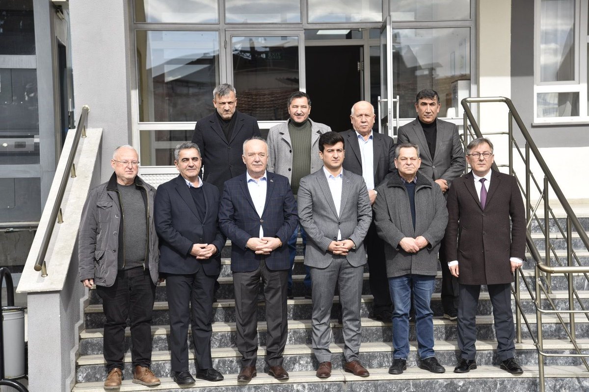 İlçemiz Üçeylül İlkokulunda, hayırsever vatandaşımız İrfan GÜNDOĞAN’ın desteğiyle kazandırılan Orhan Ensari Spor ve Aktivite Sınıfı törenle hizmete açılmıştır.
Açılışa Kaymakamımız Sayın Muttalip ÇETİN katılarak emeği geçen herkese teşekkür edip öğrencilerimize başarılar diledi.