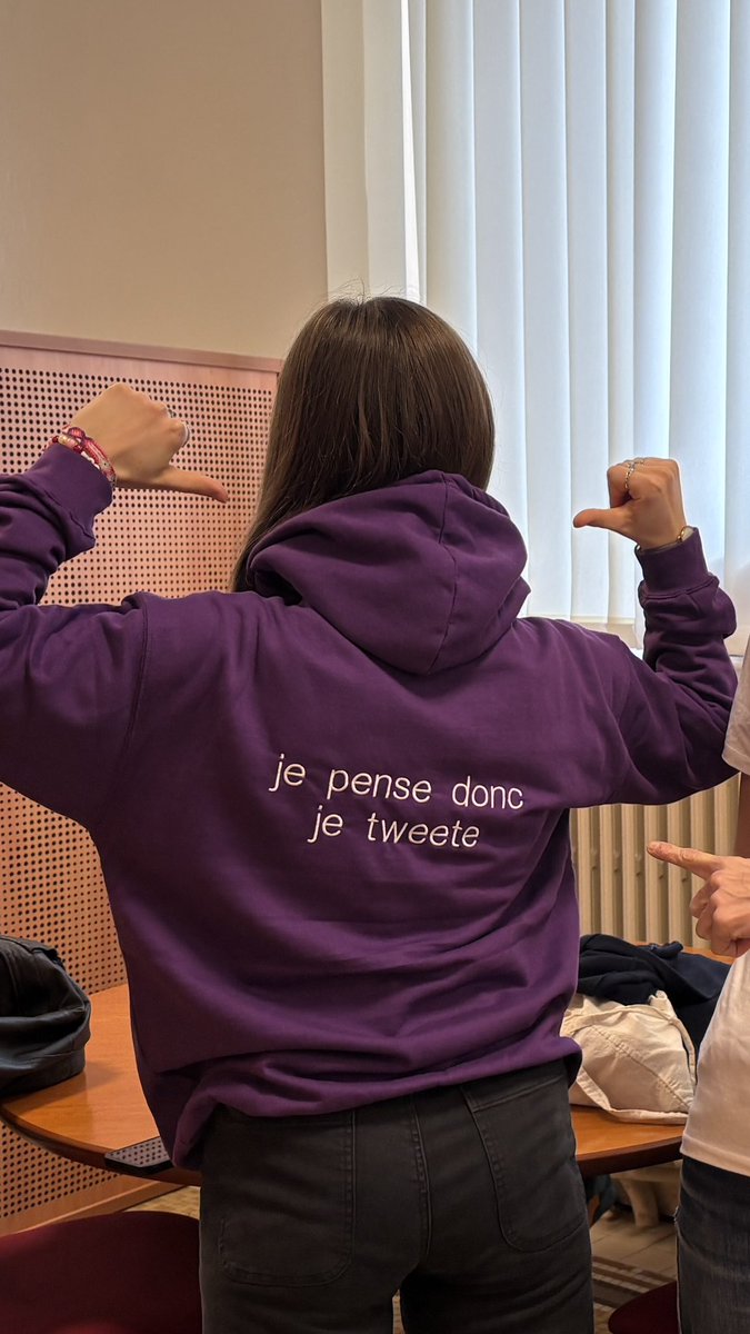 mo_oonyy's tweet image. le pull de promo est arrivé hier 🙌🏻 #twittos
