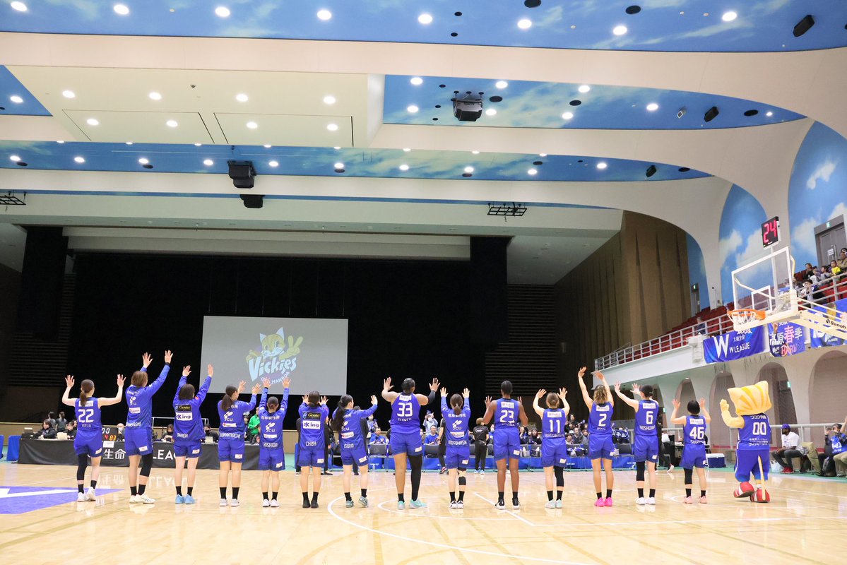 まもなくラジオ配信📻️
明日からついに最終節…！！
始まったら終わるから始まってほしくないけど始まってほしいという開幕前からずっと同じ気持ち。
とりあえず落ち着いてラジオ楽しむ！！
#VictorySmileY
#東京羽田ヴィッキーズ