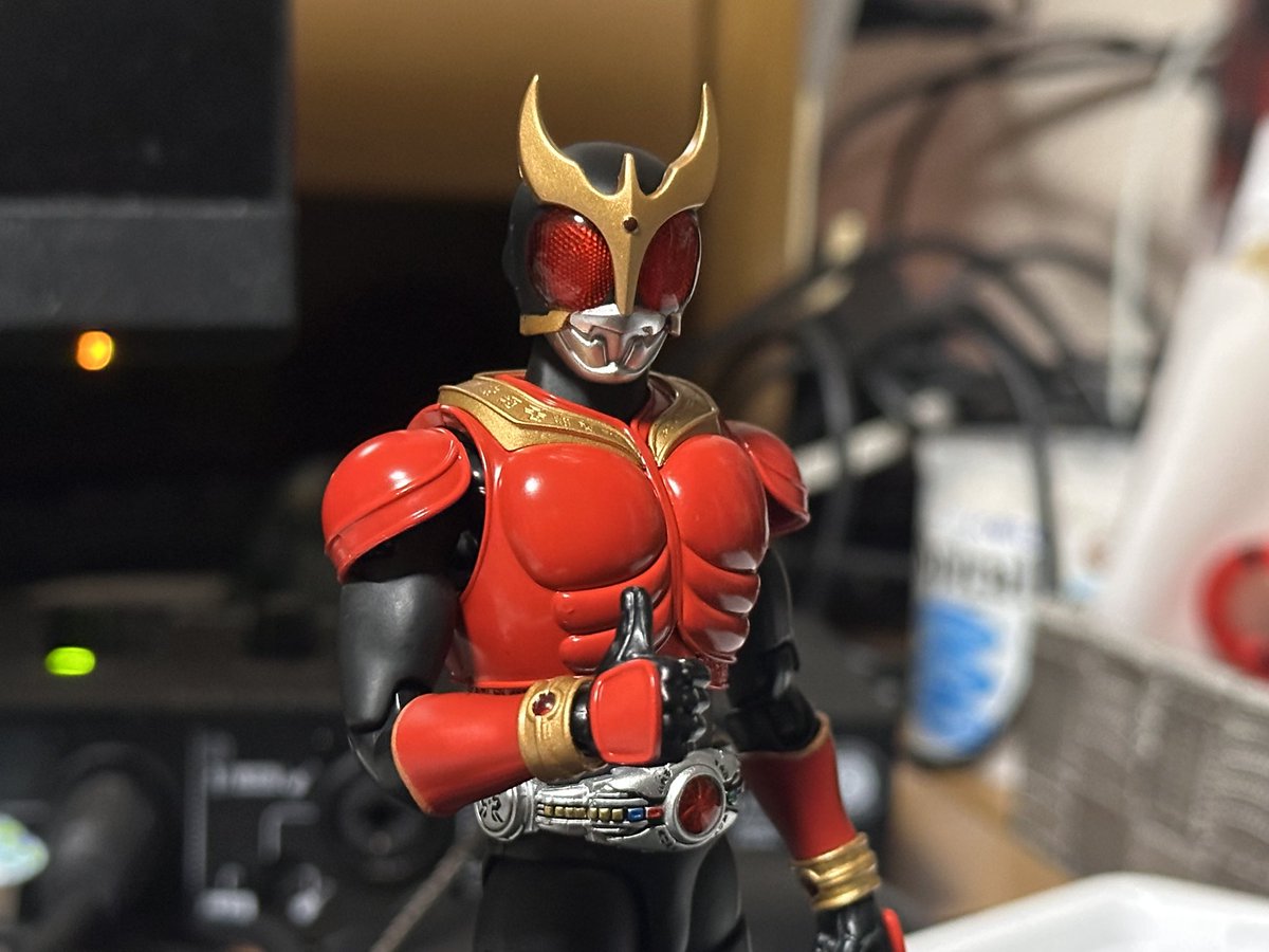 1c1Et's tweet photo. クウガだ……………………………………… https://t.co/jDr0PhDYfR