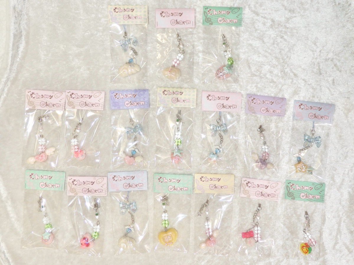 ☘️New arrival☘️ Charmy charm ハンドメイドのキーチェーンの販売