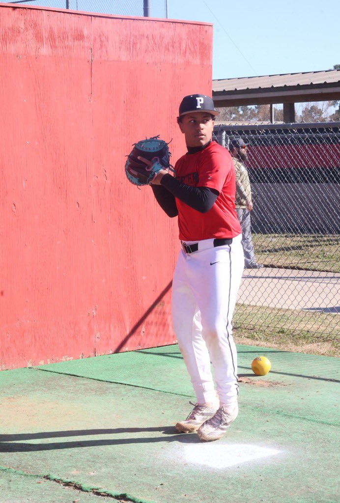 washingl's tweet photo. Game day! Grand Oaks vs. Porter. ⚾️💪🏾🙏🏾👊🏾🔥 https://t.co/fhVzwAjDsr