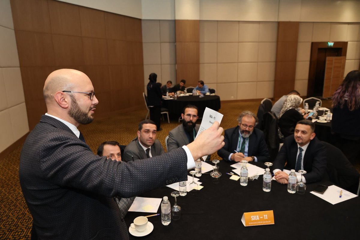 Kent Araştırmaları Enstitüsü tweet media