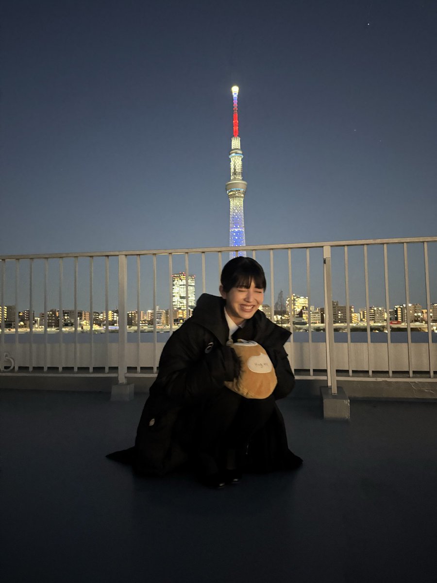 浜辺美波 tweet media