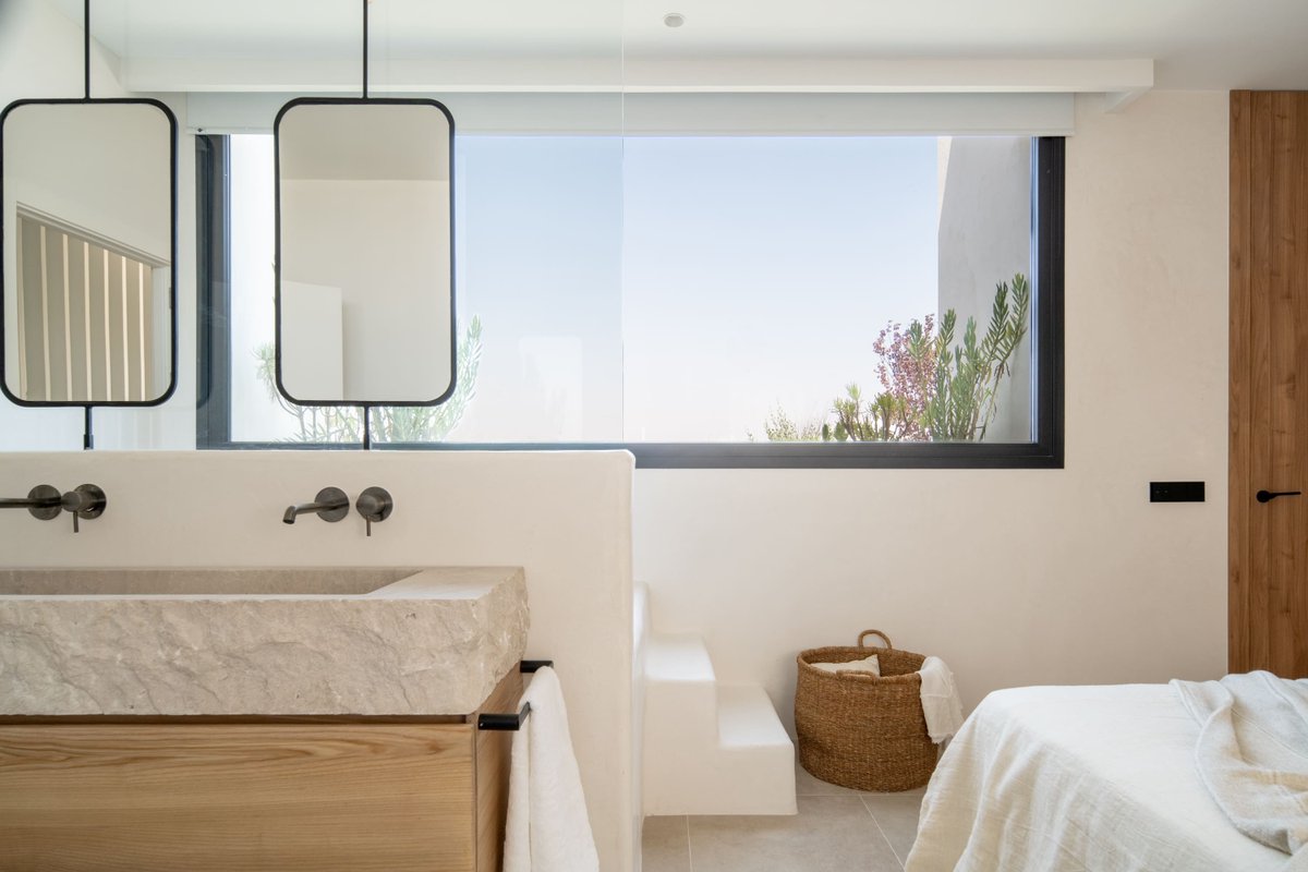 nanarquitectura's tweet image. Gio Estudio #transforma una casa sin alma en un #hogar lleno de luz y calma en Badajoz. 

#Interiorismo que cuida lo esencial con materiales a medida, #luz natural y soluciones pensadas para crecer y compartir 🪵☀️

eu1.hubs.ly/H0rxp2n0