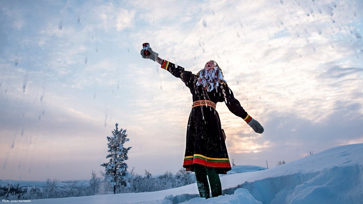 To all our Sámi colleagues &amp; friends, Lihkku sámi álbmotbeivviin - happy Sámi National Day! 

Sámi National Day is celebrated on 6 Feb to commemorate the 1st Sámi congress in Tråante/Trondheim in 1917. Saami Council is one of the six Permanent Participants in the Arctic Council.
