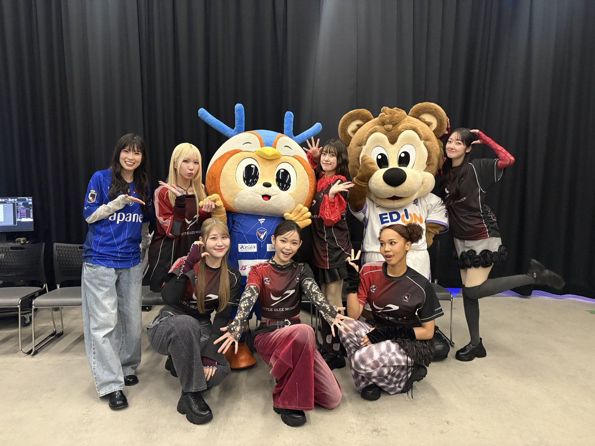 ハピアリにリトグリが来た時にサイン入りTシャツが当たり、For Decades