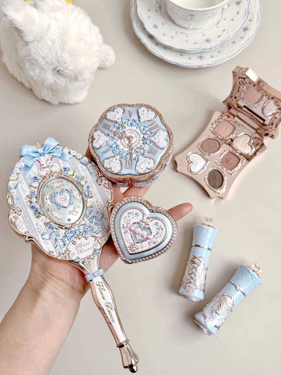 クリーミーブルー、リボンピンク、アイリスパープル—— バニーガーデン