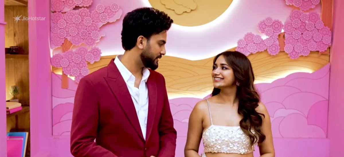 Elvish yadav and jiya shankar ❤️❤️

#ElvishYadav #JiyaaShankar #JiyaKiJanta #ElvishArmy #The50