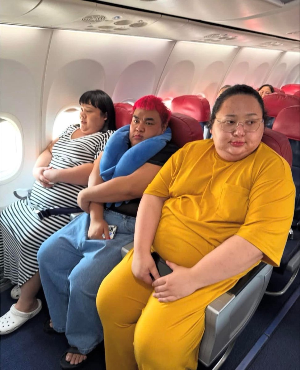 คนที่ชั้นล้อว่าอ้วม                       ชั้น