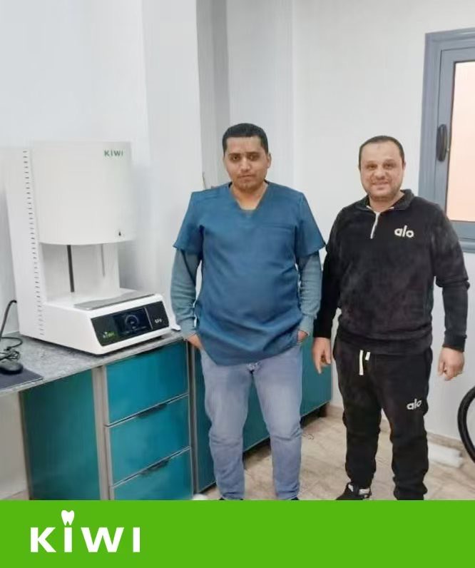 Kiwi_Dental_'s tweet image. Kiwi #sintering #furnace #app #SiC #90minutes #dental #CADCAM #zirconia predrying #automatic #temperature #calibration #timesaving #intelligent Max temp.: 1650℃ chamber: φ100mm. #SIDC #dentistry #laboratory #dentists #technician #four #horno #forno #EREMA #Tokai #TKK