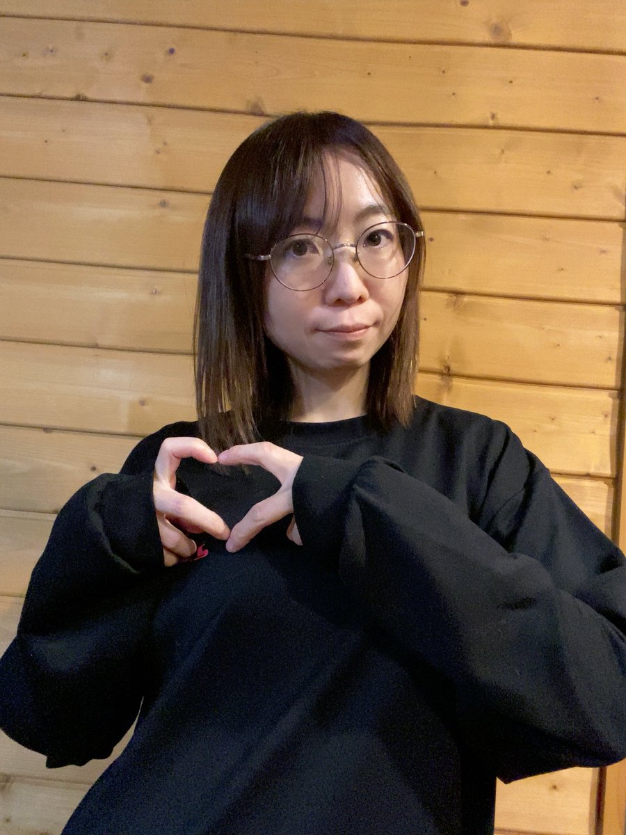 ライブまで残り1日🔥
明日は寒くなるみたいだから来てくれる方は暖かくして気をつけてきてね⛄️
会えるの楽しみっ☺️💓

メルティナイトでのライブが見れるのはここだけだから迷ってる方は是非🙊
玲夜ちゃんとチョコさんのライブを見届けてほしい！！

⏰前売りチケットが買えるのは今日の23時59分まで⏰
